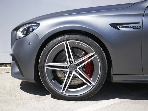 Mercedes-Benz E-Класс AMG