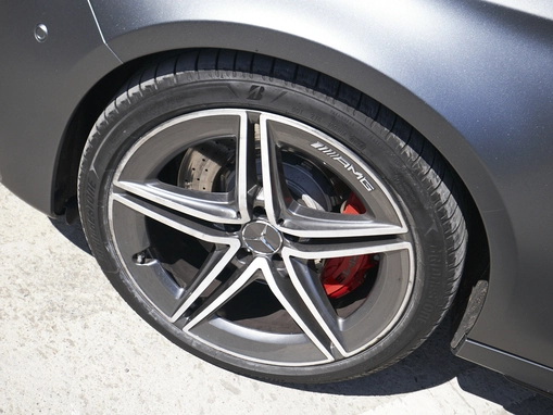 Mercedes-Benz E-Класс AMG