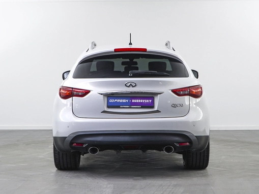 Infiniti QX70