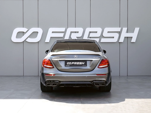 Mercedes-Benz E-Класс AMG