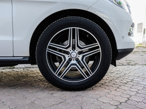 Mercedes-Benz M-Класс