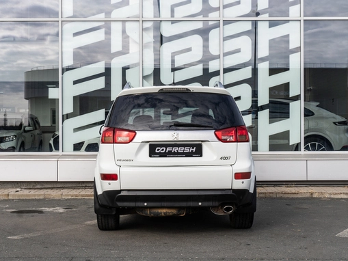 Peugeot 4007