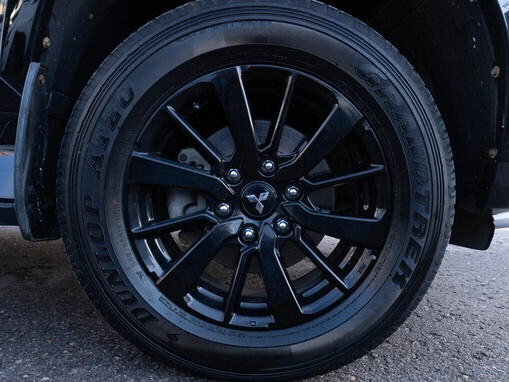 Mitsubishi Pajero Sport