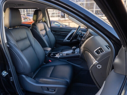 Mitsubishi Pajero Sport