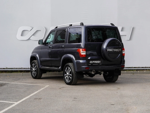 УАЗ Patriot