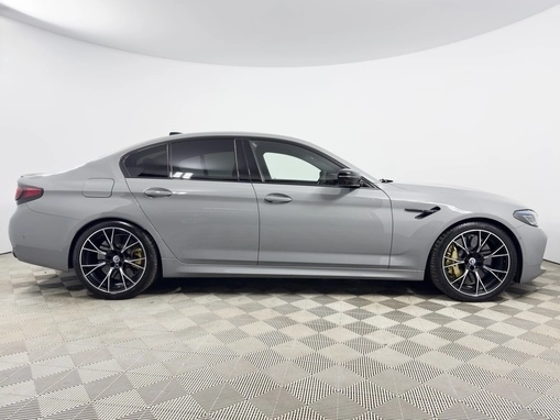 BMW M5