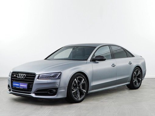 Audi S8